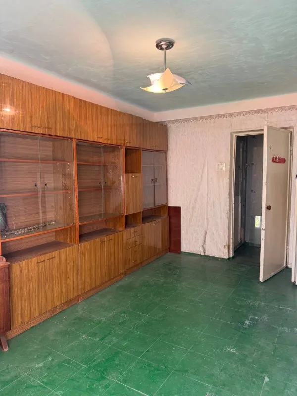 Продам 2 ком квартиру
Петровский район
Ул ревякина 34
2/5 Этаж
Общая площадь 44м2
Комнаты раздельные, есть небольшая кладовка(вместительная)
Балкон не застеклен
Состояние под ремонт
Фотографии реальные
Документы готовы
Собственник в городе
2 500 000₽
+79494113097 Алина
@As_01vva telegram - фотография - 9