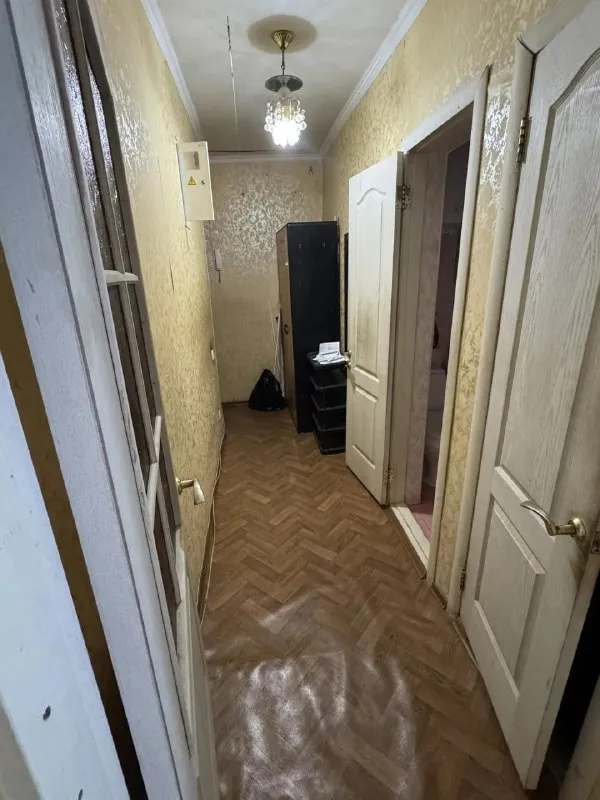 Продажа 2х комнатной квартиры

🌇Донецк в киевском районе,
Улица трускавецкая. 📌

🏢Этаж - 3/4
✅Площадь кухни - 7 м2
✅Общая площадь - 47 м2
✅Квартира теплая, все коммуникации новые.
🎁Все что на фото останется.

📍Рядом: школа, садик, магазины
💦Вода с. .. >📲☎️+7 (949) 513 85 58
📲☎️+7 (949) 417 18 14

Подписаться  |  📩дать объявление
📲Наш max - фотография - 1