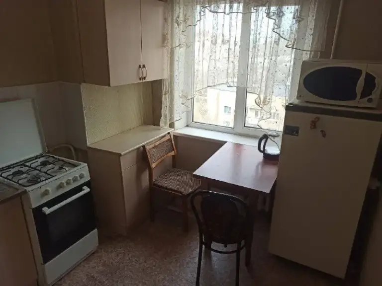 Аренда 1к квартиры дс "дружба"/ калининский район

Стройте свое пространство с агентством недвижимости город. Вы мечтаете - мы реализовываем👏

📍Аренда однокомнатной квартиры в калининском районе, ул. Черкасова

✔️ Рядом вся инфраструктура:
•Магазины
•Школа
•Детский сад

Остановка общественного транспорта — удобная транспортная развязка в любую точку города.

•Вода по графику
•Меблирована
•Вся необходимая бытовая техника

📌 Работаем без выходных

Подберем жилье по вашим критериям:
- Любой район
- Любой бюджет
- Индивидуальные требования

Услуги 🤝🔑агентства оплачиваются по факту вселения при подписании договора.

💵Цена: 17.000 руб.
☎️Телефон: +7 (949) 630 77 76

В наличии как бюджетные варианты, так и премиальное жилье.

100% Реальные фото объектов отправляем вам в удобном мессенджере. - фотография - 5