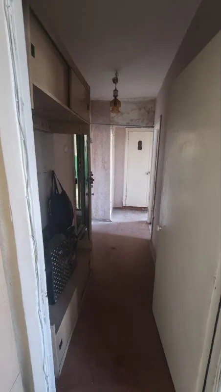 👆Продажа 3х. Комнатной квартиры.
Адрес:проспект киевский-5б.
7 Этаж девятиэтажного дома,

💣Квартира полностью под ремонт,
4,3 Млн. Торг.
✅Во дворе:школа, рядом остановка, банк, рынок, супермаркеты.
✅Санузлы раздельные

✅Две лоджии
✅Документы готовы,

✅Никто не прописан.
✅ Долгов нет.

✅Хорошая цена для трёхкомнатной квартиры в центральном районе.

✅Фото действительные
+ 7 (949)36-77-907
Татьяна - фотография - 1