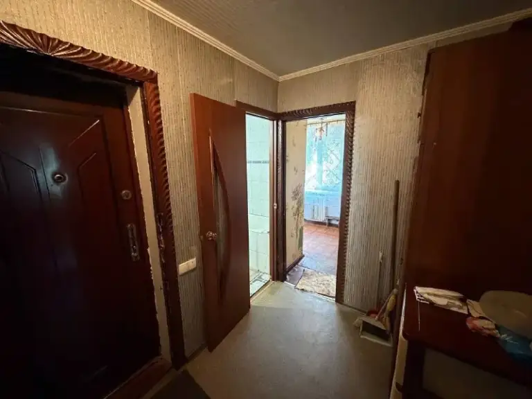 Продажа однокомнатной квартиры в калининском районе! (контур)

Агентство недвижимости «статус» - твой выбор в мире недвижимости!

📍Адрес: г. Донецк, калининский район, ул. Мушкетовская 8

☑ Этаж: 2/5

☑ Общая квадратура: 37м2 (большая комната, совмещенный санузел, кухня)

☑ Коммуникации поменяны

☑ Проводка поменяна

☑ Документы рф готовы к сделке
☑ Отлично развита инфраструктура: в пешей доступности множество магазинов, новый сквер для прогулок, остановки общественного транспорта

💰 2.750.000₽

📞+79496455686
📞+79490774949

Принимаем звонки в любое время! - фотография - 5