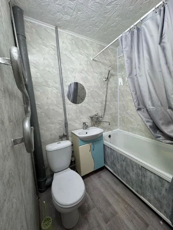 🏡Продаётся 1-х комнатная квартира
📍Г. Донецк днр
Куйбышевский р-н
Улица сомова

•Этажность–3/5 жилого дома
•Общая площадь–31.4 м2

•В квартире выполнен свежий ремонт
•Окна, трубы водоснабжения и канализации пластиковые

•Железная входная дверь, вода по графику
•Рядом школа, детский садик, поликлиника, супермаркет, магазины и остановка общественного транспорта
•Документы готовы
🔥Собственник

💴Цена: 3🍋100.000 рублей
☎️+7(949) 303-77-57

Недвижимость донецк днр - фотография - 6
