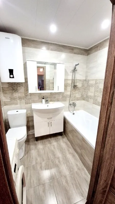 Продажа 3х комнатной квартиры
🌆Донецк в пролетарском районе улица прожекторная дом 7.📌
✅Кооперативный 9 этажный дом, квартира находится на 6 этаже.
💦Холодная вода подаётся до 9 этажа без проблем, за счёт установленного насоса в подвале подъезда.
✅Площадь 69м2.
👍Имеется балкон и лоджия.
✅Замена всех коммуникаций в квартире, качественный ремонт.
✅Хорошая локация, в шагов. .. Товы.
💰Цена 6.800.000 ₽ (торг).
Для показов звоните:
📲☎️+79493715120.
Подписаться | 📩дать объявление
📲Наш max - фотография - 6