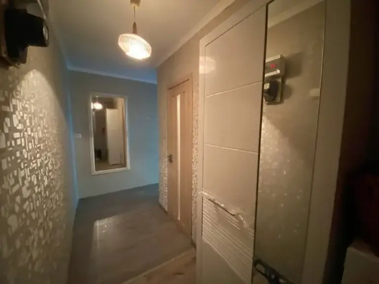 Аренда 1к квартиры в ленинском районе - цгб
📍Улица куйбышева 3

В квартире выполнен косметический ремонт. Вода 💦 согласно графику города.
Есть все необходимое для проживания: телевизор, wi fi, стиральная машина, микроволновка.

Стоимость аренды 30.000₽
Оплата по факту заселения.

Для записи на просмотр звоните
📞 +7-949-169-04-54
Покажем в удобное для вас время. - фотография - 3