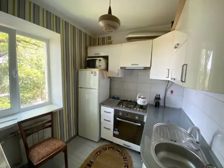 Аренда 1к квартиры в ленинском районе - цгб
📍Улица куйбышева 3

В квартире выполнен косметический ремонт. Вода 💦 согласно графику города.
Есть все необходимое для проживания: телевизор, wi fi, стиральная машина, микроволновка.

Стоимость аренды 30.000₽
Оплата по факту заселения.

Для записи на просмотр звоните
📞 +7-949-169-04-54
Покажем в удобное для вас время. - фотография - 4
