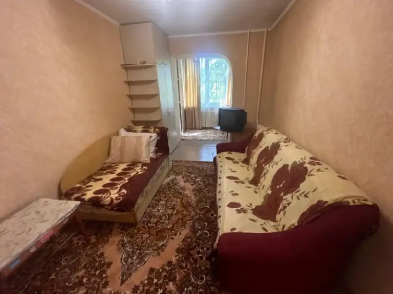 Аренда 4-комнатной квартиры
В калининском районе - облгаи.

Сдается в аренду четырехкомнатная квартира в калининском районе, улица ходаковского, ориентир - облгаи.
💧 Вода круглосуточно.
Бойлер.
Комфортный 2й этаж. Тихий двор, чистый подъезд.
В квартире есть все необходимое для комфортного проживания.
Все комнаты раздельные.

Рядом вся инфраструктура: магазины, школы, детские сады. Остановка общественного транспорта — удобная транспортная развязка в любую точку города

💵Цена: 60 000 рублей
📲Телефон: +79491690454
Оплата по факту заселения. - фотография - 6
