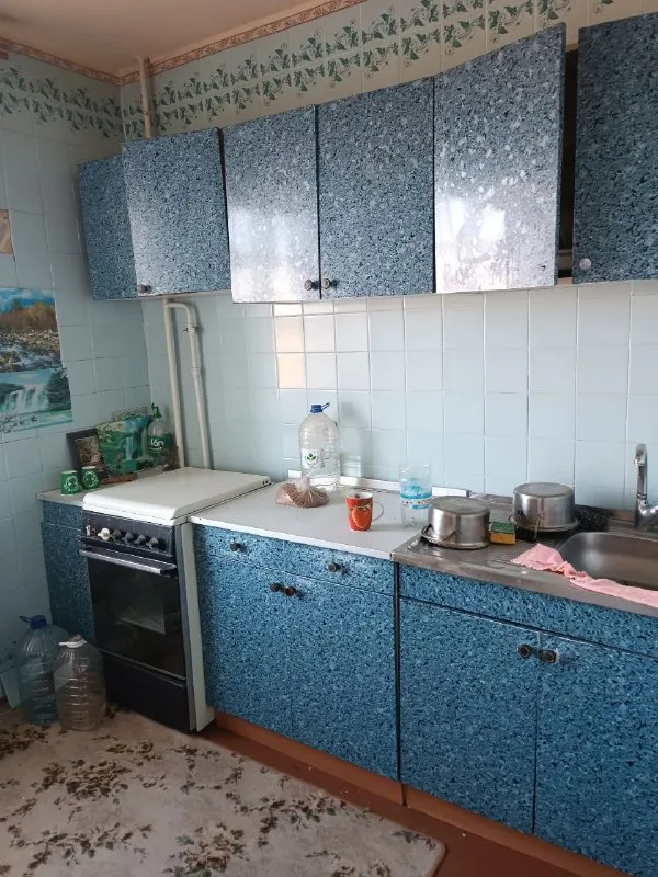 ‼❗‼ Сдается ‼❗‼
🏡1-Х комн. Кв, улица артёма, ориентир "маяк", киевский район
📍Г. Донецк днр
‼Оплата услуг по факту заселения, без каких либо предоплат и поездок в офис‼
•Жилое состояние. ..
•Имеется вся необходимая мебель и бытовая техника: холодильник, телевизор, стиральная машина автомат, кондиционер. ..
Стоимость: 18.000руб + ком. Услуги
☎☎☎+7949-419-63-79 - фотография - 2