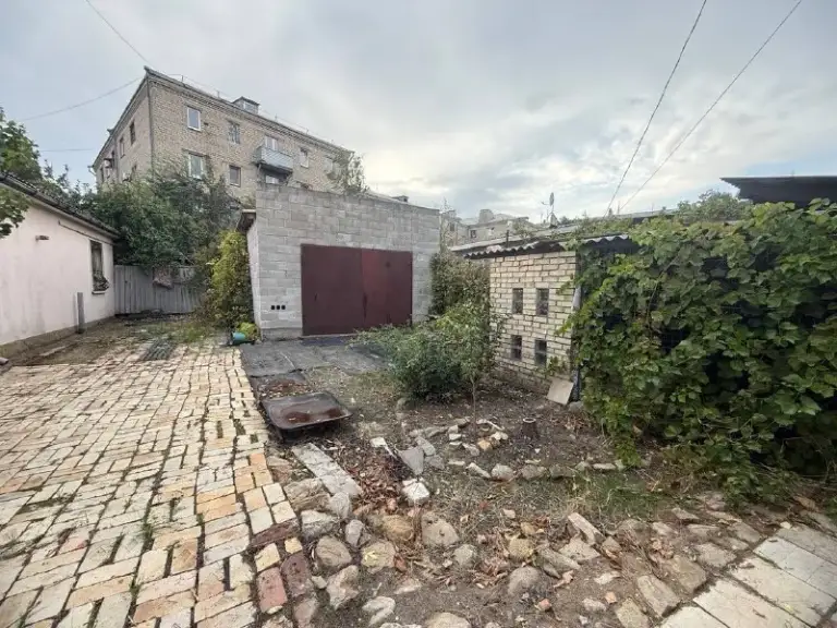 Продажа дома в куйбышевском районе донецка!мкр-н смолянка!

Агентство недвижимости «статус» - твой выбор в мире недвижимости!🤝

📍Адрес: г. Донецк, ермолая жукова 43

Куйбышевский район

✅Площадь дома 100 кв. М
✅Газ проведен
✅Вода идет по графику
✅Гараж
✅Земля 7 соток
✅Центральная канализация

📌Документы рф готовы к сделке
Прописанных нет!

💸 6.500.000Руб.

☎️+79496455686
📞+79490774949

Принимаем звонки в любое время! - фотография - 2