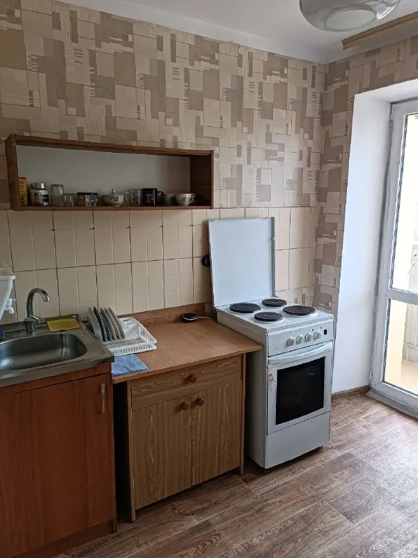 ‼❗‼ Сдается ‼❗‼
🏡1-Х комн. Кв. , проспект комсомольский, рядом парк им. Щербакова, бульвар пушкина, ворошиловский район
📍Г. Донецк днр

‼Оплата услуг по факту заселения, без предоплат и поездок в офис‼

•Обычное состояние.
•Имеется вся необходимая мебель и бытовая техника: холодильник, стиральная машина автомат, установлен бойлер. ..

Стоимость: 20.000 + ком. Услуги
☎☎☎+7949-419-63-79 - фотография - 1