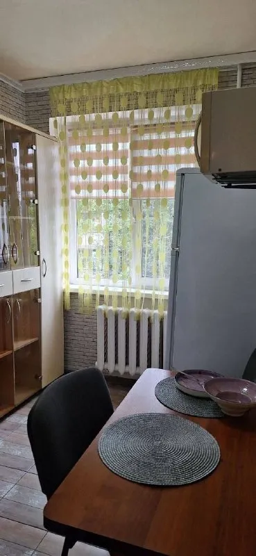 Аренда однокомнатной квартиры
🌆Донецк в кировском районе мкр. Текстильщик, улица петровского📌
💦Вода круглосуточно - установлен накопитеть
👍Отличная транспортная развязка, транспорт в любую точку города.
📍Всё в пешей доступности :
Магазины, школы, садики и т. Д
❗️Работаем без выходных
Подберём жилье под ваши критерии и индивидуальные требования
Услуги 🤝🔑агентства оплачиваются по факту вселения при подписании договора. - фотография - 7
