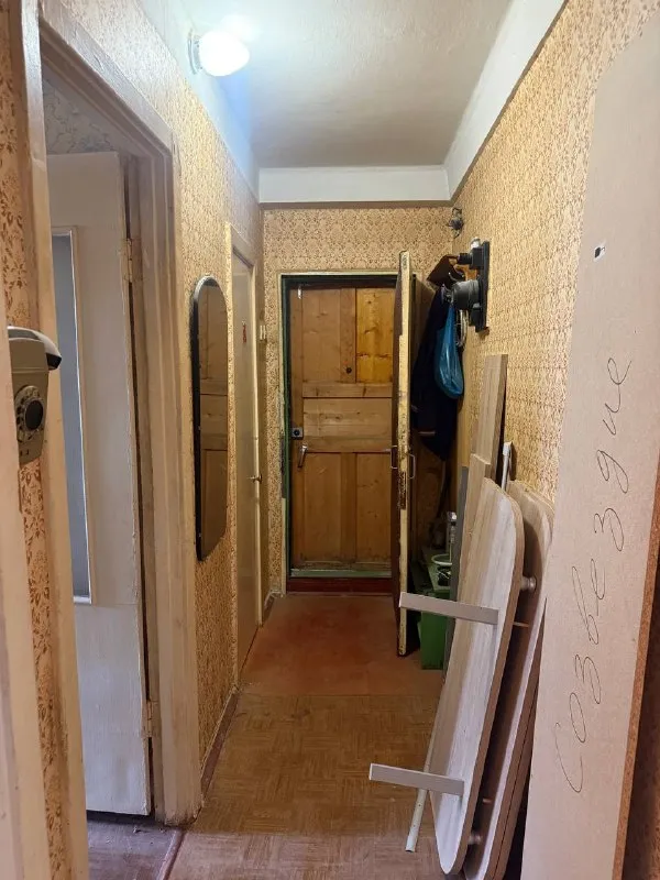Продам 2 ком квартиру
Калининский район
Ул герцена 53
Рядом парк строителей, калининский рынок, школы, садики

Общая площадь 46м2
Этаж 5/5(есть чердак)

2 Комнаты, смежные
Окна пластиковые
Балкон застеклен
Квартира двусторонняя
Туалет с ванной совмещен
Фотографии реальные
Документы готовы
Собственник в донецке

3 100 000₽ С торгом

+79494113097 Алина
@As_01vva telegram - фотография - 4