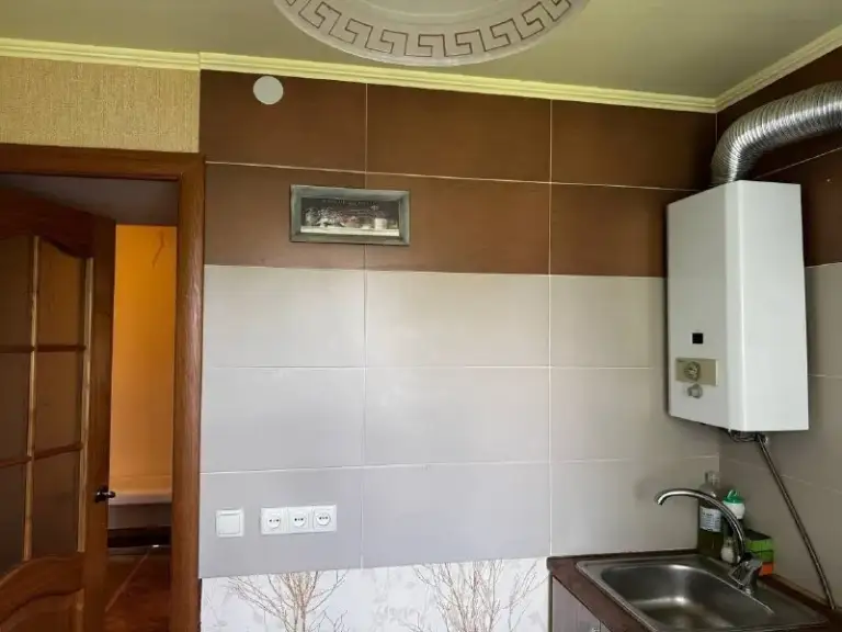 Продажа двухкомнатная квартира
Продаётся от собственника❗️

🌇Донецк, киевский район
Улица буслаева 20📌

✅Общая площадь 44.8 кв/м
✅Кухня 5,8 кв/м
✅Сан/узел совмещён
✅Полы (спальня ковролин, зал ламинат, коридор плитка)
✅Потолки натяжные
📲☎️+7(949)308-45-74
📲☎️+7(949)315-55-56

Подписаться  |  📩дать объявление
📲Наш max - фотография - 7
