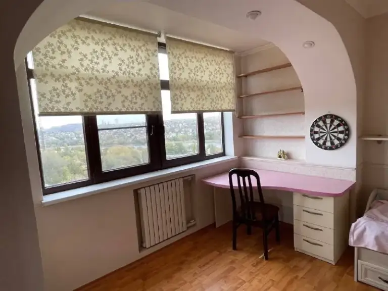 🏡Продаётся 3-х комнатная квартира
📍Г. Донецк днр
Ворошиловском р-н
Бульвар школьный

•Этажность–13/16 жилого дома
•Общая площадь–85 м2

•Квартира перепланирована из 4-х комнатной (перепланировка узаконена)

•Вода по графику
•Рядом школа № 5, набережная, крытый рынок, автостанция, детский садик
🔥Собственник

💴Цена: 9🍋100.000 рублей
☎️+7(949) 317-20-46

Недвижимость днр - фотография - 5