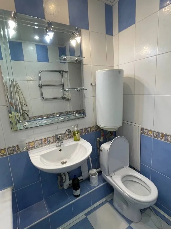 🏡Продаётся 3-х комнатная квартира
📍Г. Донецк днр
Ворошиловском р-н
Бульвар школьный

•Этажность–13/16 жилого дома
•Общая площадь–85 м2

•Квартира перепланирована из 4-х комнатной (перепланировка узаконена)

•Вода по графику
•Рядом школа № 5, набережная, крытый рынок, автостанция, детский садик
🔥Собственник

💴Цена: 9🍋100.000 рублей
☎️+7(949) 317-20-46

Недвижимость днр - фотография - 8