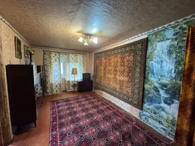 Продажа 2х комнатной квартиры

🌆Донецк, кировский район, мкр. Победа, ул. Ермоловой📌

✅Этаж 4/4
✅Крыша не течет
✅Площадь: 48м2
💦Вода по графику, доходит нормально
✅Просторная кладовая

💰Цена: 2.700.000 ₽, торг

Звоните в любое время❗️
📲☎️+79495405934 Кирилл
📲☎️+79496455686 Антон

Подписаться  |  📩дать объявление
📲Наш max - фотография - 2