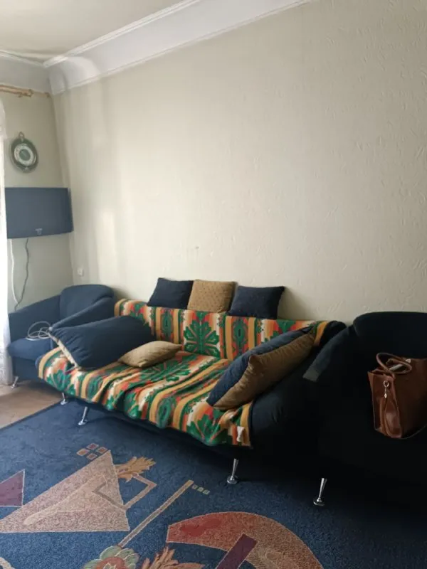 ‼❗‼ Сдается ‼❗‼
🏡2-Х комн. Кв. , улица постышева, центр, площадь ленина, рядом бул. Пушкина, ворошиловский район
📍Г. Донецк днр

‼❗Оплата услуг по факту заселения, без каких либо предоплат и поездок в офис‼

•Обычное жилое состояние. ..
‼Установка накопительной системы обсуждается, во вторую комнату поставят диван‼

•Имеется вся необходимая мебель и бытовая техника: холодильник, телевизор, стиральная машина автомат, кондиционер. ..

Стоимость: 20.000руб. + ком. Услуги
☎☎☎+7949-419-63-79

Недвижимость донецк днр - фотография - 3