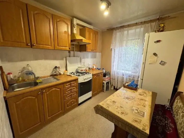 Продажа 2к квартиры на площади бакинских комиссаров! Куйбышевский район!
Агентство недвижимости статус - твой выбор в мире недвижимости!
📍Адрес: г. Донецк, проспект офицерский, 69 г
✅Общая квадратура: 47 м2
✅Этаж: 3/9
✅Коммуникации пластик
✅Раздельный санузел
✅Кондиционер
✅Балкон
✅Мебель и техника остается в квартире
✅Документы рф
✅Отлично развитая инфраструктура. В пешей доступности множество магазинов, рынок, кофейни, торговый центр, остановки общественного транспорта!
💰5 600 000 ₽
📞+79490774949 Данил
📞+79496455686 Антон - фотография - 3