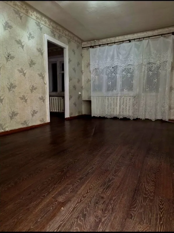 Продажа 3-комнатной квартиры

🌆Донецу в буденновском районе, юэсс, улица краснооктябрьская 65.📌

✅Этаж - 3/5
✅Общая площадь - 56 м2
✅Дом кирпичный
✅Не угловая, теплая квартира
💦Вода по графику, напор хороший

📍Инфраструктура: транспортная развязка отличная, трамвай №10, автобусы 18, 20а, 20б
📲☎️+79495131300
📲☎️+79495138558

Подписаться  |  📩дать объявление
📲Наш max - фотография - 3