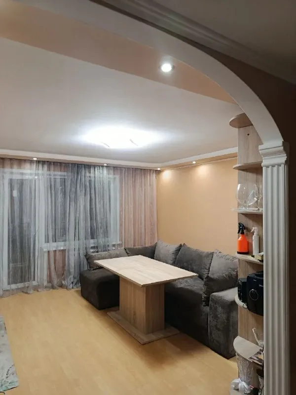 Сдаётся 3х комнатная квартира

🌆Расположена по адресу мариуполь ул. Куприна 15📌

❗Порядочным людям. Желательно семейным. На срок от 6 месяцев

🔹Хороший, современный ремонт.
🔹Есть вся мебель и бытовая техника. Бойлер.
💦Вода каждый день, отличный напор.
🔹6 Этаж. Лифт пока не работает.
Но с перспективой!

💰Цена договорная

📲☎+79498437171 Олег иванович
Телеграм и макс

Подписаться  |  📩дать объявление
📲Наш max - фотография - 3