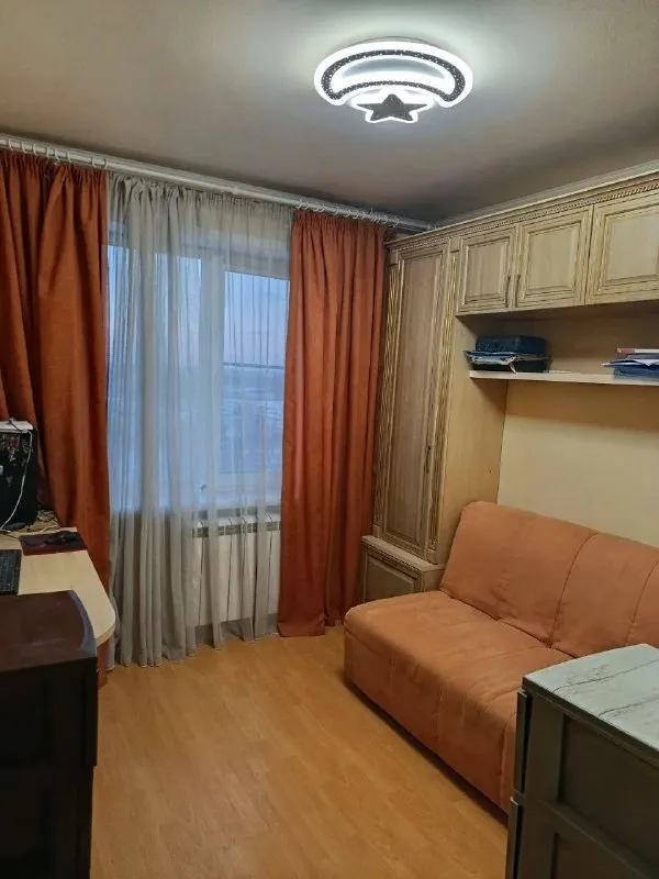 Сдаётся 3х комнатная квартира

🌆Расположена по адресу мариуполь ул. Куприна 15📌

❗Порядочным людям. Желательно семейным. На срок от 6 месяцев

🔹Хороший, современный ремонт.
🔹Есть вся мебель и бытовая техника. Бойлер.
💦Вода каждый день, отличный напор.
🔹6 Этаж. Лифт пока не работает.
Но с перспективой!

💰Цена договорная

📲☎+79498437171 Олег иванович
Телеграм и макс

Подписаться  |  📩дать объявление
📲Наш max - фотография - 6