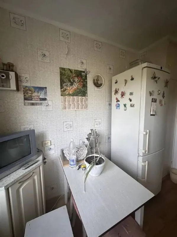 Продажа! Ленинский проспект!
Продается 3х комнатная квартира, площадь 68кв. М. Этажность 6/9ти.
В хорошем состоянии. Есть балкон и лоджия, не угловая, окна выходят на две стороны. Частично остаётся мебель и техника. Рядом : рынок, супермаркет, аптеки, перинатальный центр, остановка общественного транспорта возле дома. Тихие соседи. Документы готовы. Собственники на сделке.
Цена 5,500,000р + торг!
+79495406579 Ольга*
Ок. Риэлтор - фотография - 2