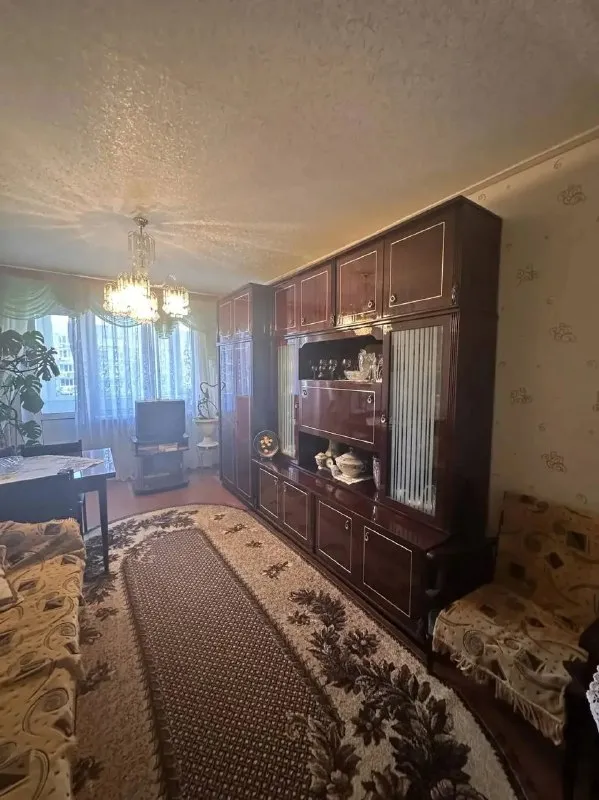 Продажа! Ленинский проспект!
Продается 3х комнатная квартира, площадь 68кв. М. Этажность 6/9ти.
В хорошем состоянии. Есть балкон и лоджия, не угловая, окна выходят на две стороны. Частично остаётся мебель и техника. Рядом : рынок, супермаркет, аптеки, перинатальный центр, остановка общественного транспорта возле дома. Тихие соседи. Документы готовы. Собственники на сделке.
Цена 5,500,000р + торг!
+79495406579 Ольга*
Ок. Риэлтор - фотография - 3