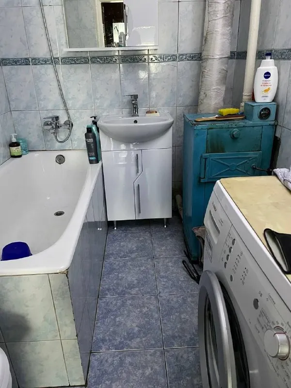 Продам отличный дом,
135 М²- 3,6 млн.
Пгт, еленовка, улица кирова.
✅В доме 3 спальни гостиная, кухня-столовая, санузел, бойлера, большой ухоженный сад, огород, бассейн, гараж, мангальная зона, пластиковые окна, отопление. Все необходимое для комфортной жизни!!!!
✅Земля приватизирована 16,5соток.
✅Документы готовы
✅Собственник на сделке
+ 7 (949) 36-77-907 Татьяна, дополнительное фото по запросу. - фотография - 4
