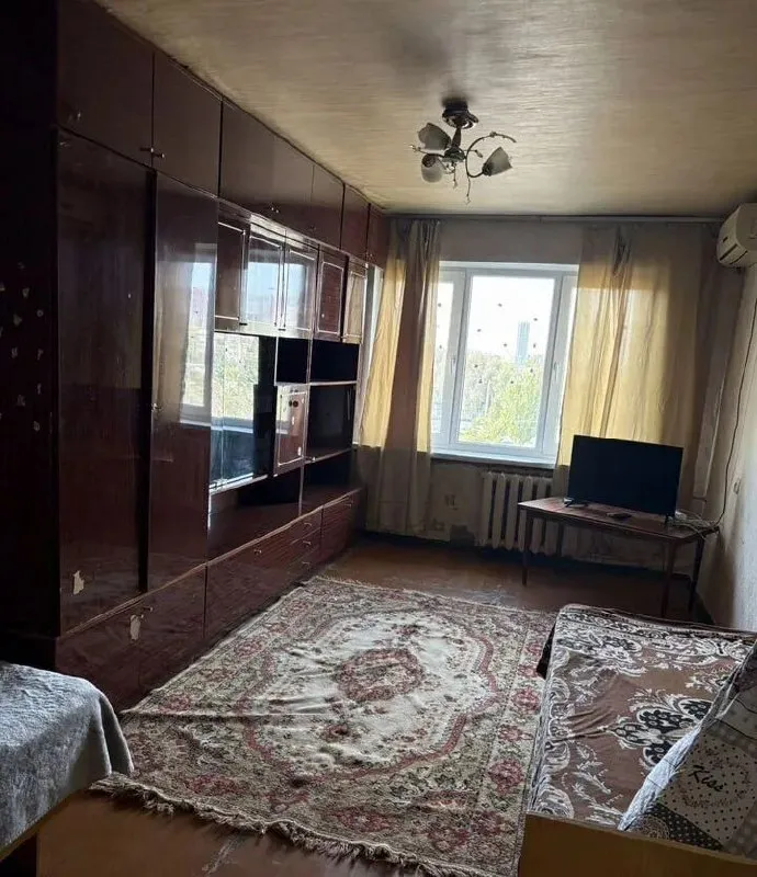 Сдам двухкомнатную квартиру

🌆Донецк, буденновский район, парк энергетиков📌

✅Квартира расположена на 3-м этаже.
✅Просторная квартира, в наличии раскладной диван, кровати, шкаф.
✅Есть стиральная машинка. Кухня полностью оборудована всем необходимым, есть холодильник.
💦Вода по графику.
✅Балкон.
📍Рядом с домом магазины, удобная. .. "emoji" style="background-image:url('//telegram. Org/img/emoji/40/f09f92b0.png')">💰стоимость: 15.000 + к/у, залог

📲☎️+79494087634, Мах или тг
📲☎️+79515250475 Агентство

Подписаться  |  📩дать объявление
📲Наш max - фотография - 3