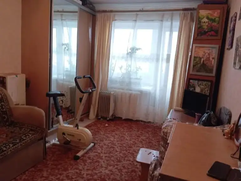 Продажа 1-комнатной квартиры

🌆Г. Донецк в буденновском районе - юэсс, улица краснооктябрьская 67.📌

🏢Этажность квартиры - 4/5
✅Общая площадь - 30 м2
✅Дом кирпичный теплый
💧Вода по графику, напор хороший
✅Инфраструктура: транспортная развязка отличная,   трамвай №10, автобусы 18, 20а, 20б. Посадка с небольшим водоемом, дк кирова, больница, школы, детский сад, пвз, магазины и супермаркеты

📃Документы рф готовы
💰Цена: 3 200 000 рублей

📲☎️+7 (949) 417 18 14
📲☎️+7 (949) 513 85 58

Подписаться  |  📩дать объявление
📲Наш max - фотография - 3