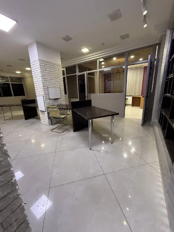 Продажа коммерческого помещения, в ворошиловском районе

🏣Город: донецк
🏗Район: ворошиловский
🚪Общая площадь - 140 м2

Стройте свое пространство с агентством недвижимости город.
Вы мечтаете - мы реализовываем 👏

Продажа коммерческого помещения в доме новострой - панфилова - жк центральный.

Сигнализация - охрана 24/7
140 Кв. Метров
3.20 Высота потолков

Проходной поток
Парковка 🅿️ для авто
Отлично развита инфраструктура

Качественный ремонт с дизайнерским подходом в каждом квадратном метре.

Документы рф 🇷🇺
Собственник в донецке

💵Цена: 11 000 000 рублей
☎️Телефон: + 7 (949) 513 13 00
☎️Телефон: + 7 (949) 505 93 39 - фотография - 3