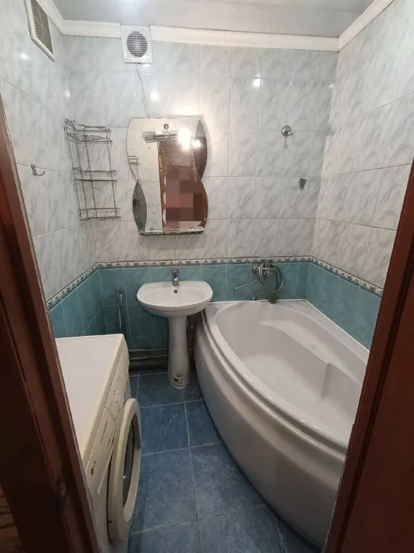🏡Продам 2-х комнатную квартиру
📍Г. Донецк днр
Кировский р-н
Улица бирюзова

•Этажность–4/5 жилого дома

•Квартира не угловая,
Окна пластиковые
•Жилое состояние
•Квартира продаётся частично с мебелью

•Рядом остановка общественного транспорта, рынок, продуктовые магазины, поликлиника, школа и детский садик
🔥Собственник

💴Цена: 2🍋800.000 рублей
☎️+7(949) 956-23-03 Анастасия

Недвижимость донецк днр - фотография - 6