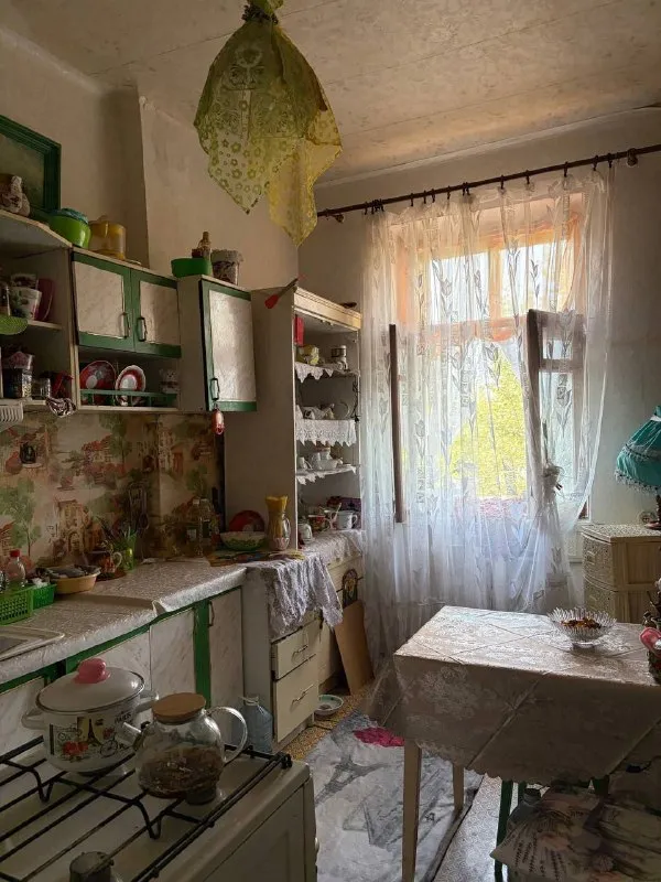 Продаётся 3х комнатная квартира

🌆Донецк, ворошиловский район в районе набережной - кальмиус 📌

❗️Ищете квартиру в тихом, но развитом районе с удобной инфраструктурой? Обратите внимание на это предложение!

✅Основные параметры:
- Общая площадь — 65 кв.  М;
- Площадь кухни — 7 кв.  М;
- Этаж — 2 из 3;
- Тип дома — «сталинка», кирпичный;

📍Преимущества локации:
Ориентир — набережная кальмиус: приятный район для прогулок и отдыха; в шаговой доступности — остановка общественного транспорта, магазины, рынок;
Рядом находятся школа, детский сад, дворец спорта, больница калинина — всё необходимое для комфортной жизни есть поблизости.
💦Вода подаётся по графику. .. L('//telegram. Org/img/emoji/40/f09f93b2.png')">📲☎️+7 (949) 510‑70‑10
📲☎️+7 (949) 800‑60‑50

Подписаться  |  📩дать объявление
📲Наш max - фотография - 5