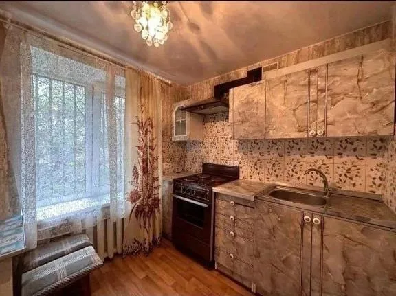 Продажа 2х комнатной квартиры после ремонта в буденновском районе

Стройте свое пространство с агентством недвижимости город.
Вы мечтаете - мы реализовываем👏

🏗Район: буденновский
🏘Комнат - 2
🏢Этаж - 1/2
🚪Общая площадь - 46 м2

Продается двухкомнатная квартира в буденновском районе, улица клайпеды 5, ориентир майский рынок

Квартира после капитального ремонта

•Окна пластиковые,
•Решетки
• Коммуникации новые
•Натяжные потолки
•Металлическая дверь
•Бойлер на 100 литров
•Продажа квартиры с мебелью

Рядом отличная инфраструктура: магазины, супермаркеты, больница, школы, детские сады.

💵Цена: 3 600 000 рублей торг
☎️Телефон: +7 (949) 513 13 00
☎️Телефон: +7 (949) 417 18 14 - фотография - 8