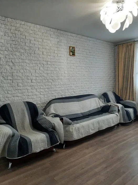 Сдаётся в аренду 2-к квартира, м-н широкий
Кировский р-н, г. Донецк

Рядом магазины, школы, садики и очень удобная транспортная развязка
Удобная кухня, со всей необходимой техникой, новый диван. Санузел смежный с душевой, есть бойлер.
Стоимость 24 000 руб. + залог (возвращается при выезде)

По всем вопросам звоните +79494307081☎️
Или пишите в тг💌
Подберем вариант именно для вас! - фотография - 8