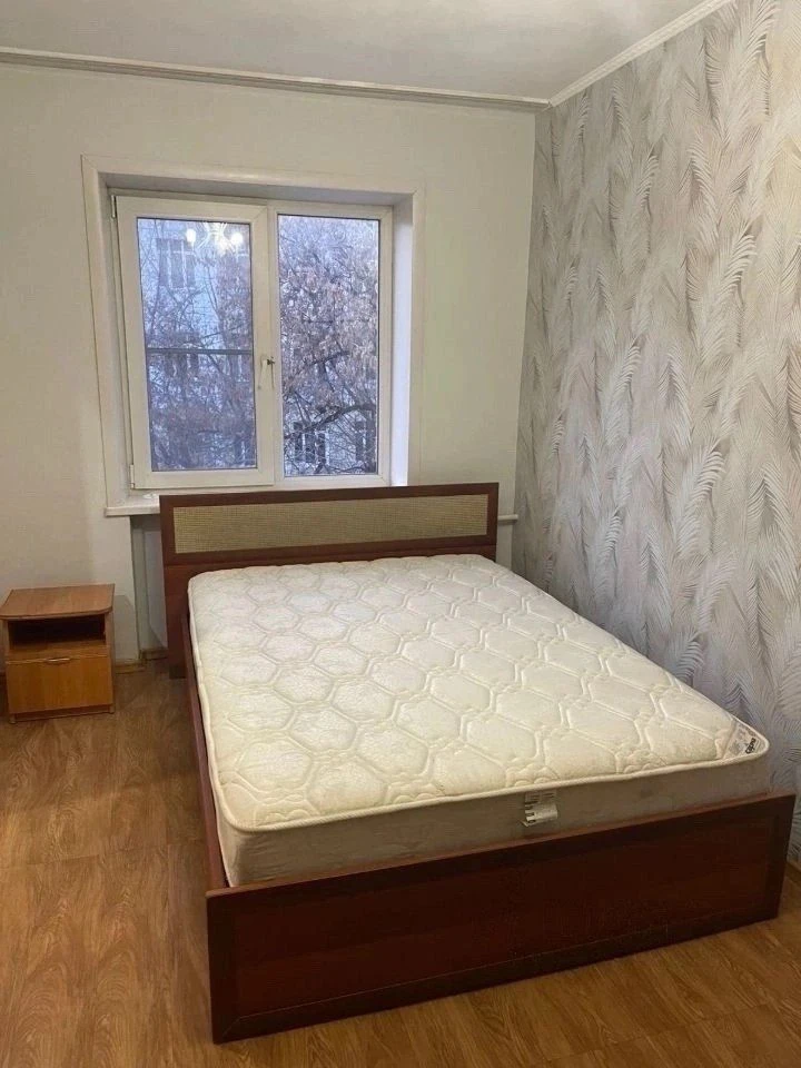 ❗️Никогда не сбрасывайте предоплату❗️

📍Уютная двушка в пролетарском районе.
Сдается 2кк квартиру на длительный срок, семье-паре.
О квартире: вай фай. - кровать + диван в большой комнате - кондиционер -стиральная машина, холодильник, микроволновая печь, газовая печка, ванна.
Сдам порядочным платежеспособным людям на длительный срок.
💸Цена: 25.000. Все к/у и счетчики оплачиваются отдельно. Залог договоримся.
‼️Все консультации бесплатны
Все просмотры назначаются по звонку ‼️
☎️ Телефон +7(949)077-81-38 - фотография - 4