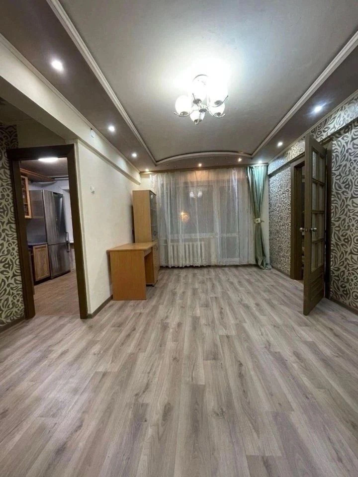 ❗️Никогда не сбрасывайте предоплату❗️

📍Уютная двушка в пролетарском районе.
Сдается 2кк квартиру на длительный срок, семье-паре.
О квартире: вай фай. - кровать + диван в большой комнате - кондиционер -стиральная машина, холодильник, микроволновая печь, газовая печка, ванна.
Сдам порядочным платежеспособным людям на длительный срок.
💸Цена: 25.000. Все к/у и счетчики оплачиваются отдельно. Залог договоримся.
‼️Все консультации бесплатны
Все просмотры назначаются по звонку ‼️
☎️ Телефон +7(949)077-81-38 - фотография - 3