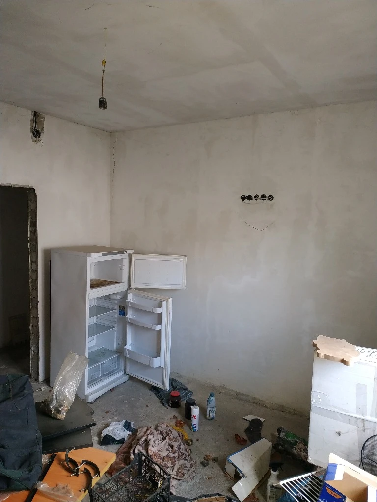 Продам дом 2010 года постройки, состояние косметического ремонта, вода, электричество, газ всё есть, делалась новая крыша и утеплялась стекловатой. - фотография - 10