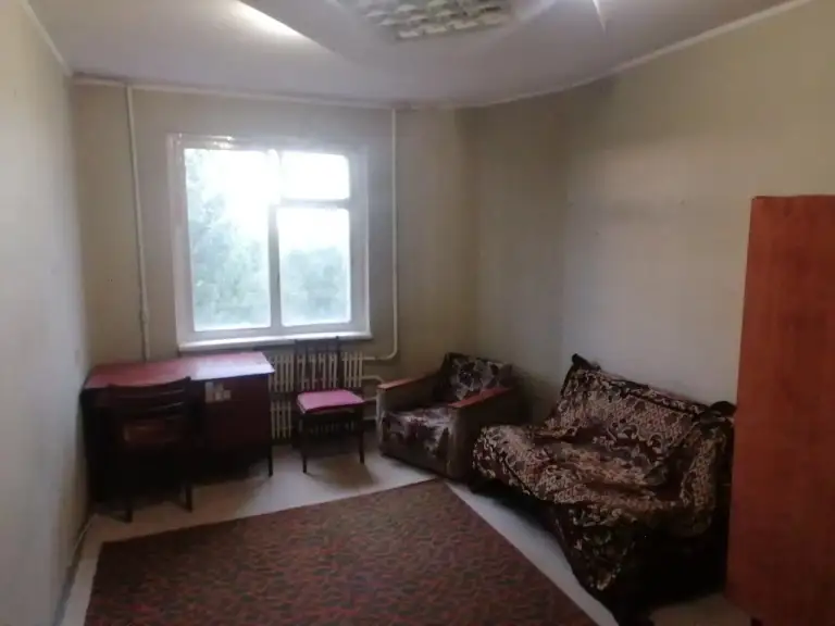Продается 4-х комнатная квартира, мкр. Текстильщик, ул. Петровского, дом 130
В кировском районе. На 8 - м этаже 9 - ти этажного дома.
Характеристики
✅ Количество комнат - 4 комнаты.
✅ Общая площадь - 87 кв. М.
✅ Жилая площадь- 56 кв. М.
✅ Кухня - 9,5 кв. М.
✅ Квартира не угловая.
✅ Большая кладовая/гардеробная.
✅ Вода по графику. На этаж поднимается.
✅ Продажа с мебелью и техникой.
✅ Документы готовы.
⚡Цена 4,6 млн. Рублей ⚡
☎ +7 949 509 04 04 ☎ +7 949 508 04 04
Больше информации на сайте этаж. Рус
Артикул 005190 - фотография - 3