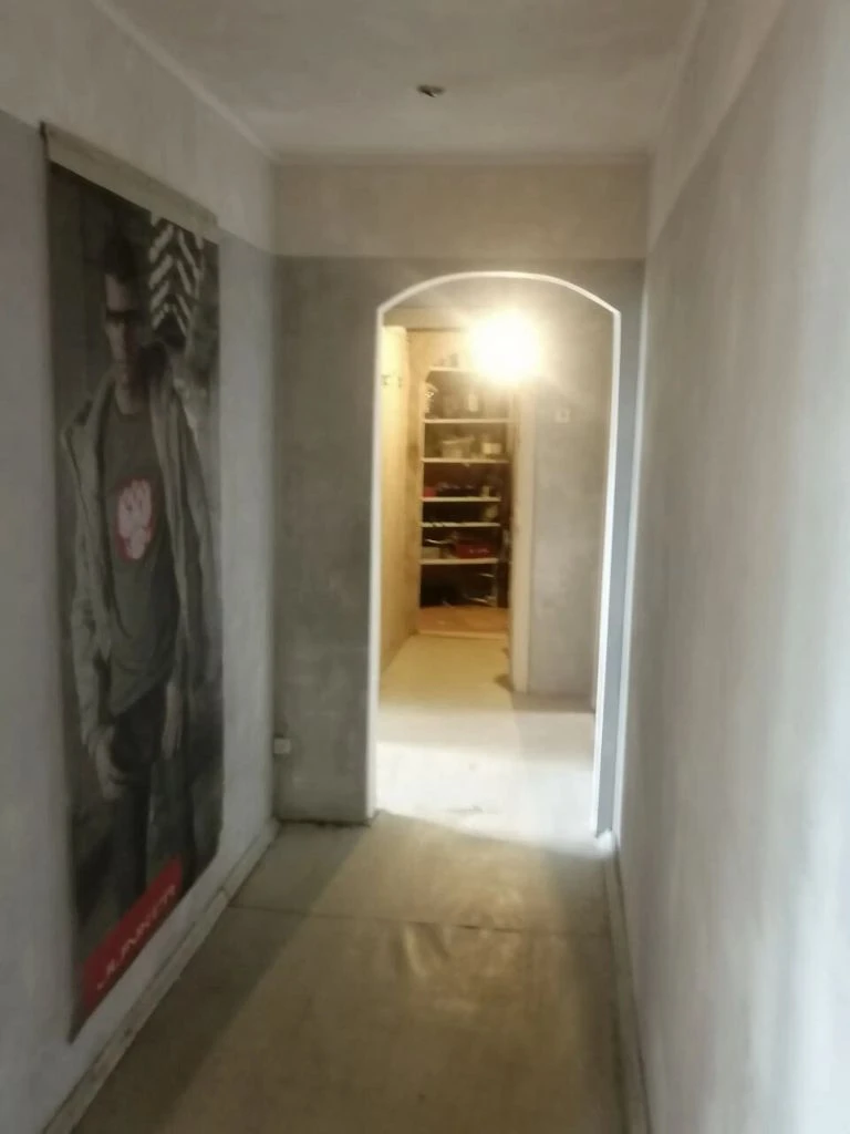 Продается 4-х комнатная квартира, мкр. Текстильщик, ул. Петровского, дом 130
В кировском районе. На 8 - м этаже 9 - ти этажного дома.
Характеристики
✅ Количество комнат - 4 комнаты.
✅ Общая площадь - 87 кв. М.
✅ Жилая площадь- 56 кв. М.
✅ Кухня - 9,5 кв. М.
✅ Квартира не угловая.
✅ Большая кладовая/гардеробная.
✅ Вода по графику. На этаж поднимается.
✅ Продажа с мебелью и техникой.
✅ Документы готовы.
⚡Цена 4,6 млн. Рублей ⚡
☎ +7 949 509 04 04 ☎ +7 949 508 04 04
Больше информации на сайте этаж. Рус
Артикул 005190 - фотография - 5