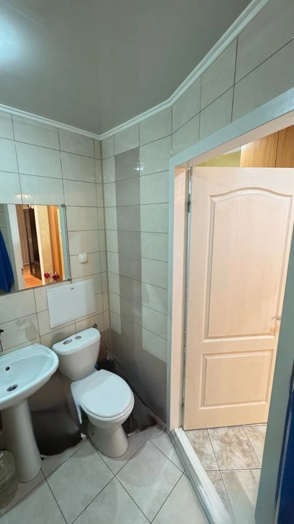 Продажа 3х ккв в калининском р-не
По ул. Восточная
В шаговой доступности, исполком, школа, рынок.
Мединститут 10мин пешком.
В 2 мин парк "гулливер"
Квартира на 4эт /5эт дома
Общей площадью -58м2
Жилая площадь - 40м2
Кухня -6м2
Вода по графику.
Теплая, уютная, чистая квартира.
Мебель остается по желаю покупателей.
7 500 000 Р + ан вариант
+7 949 095 32 35 Наталья (миранда телеграмм) - фотография - 16