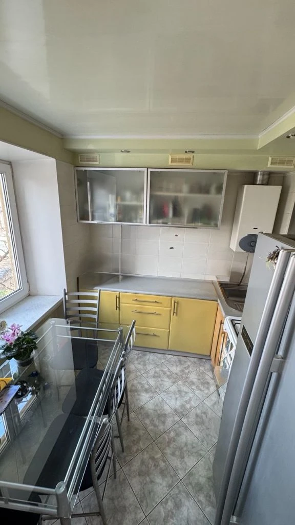 Продажа 3х ккв в калининском р-не
По ул. Восточная
В шаговой доступности, исполком, школа, рынок.
Мединститут 10мин пешком.
В 2 мин парк "гулливер"
Квартира на 4эт /5эт дома
Общей площадью -58м2
Жилая площадь - 40м2
Кухня -6м2
Вода по графику.
Теплая, уютная, чистая квартира.
Мебель остается по желаю покупателей.
7 500 000 Р + ан вариант
+7 949 095 32 35 Наталья (миранда телеграмм) - фотография - 7