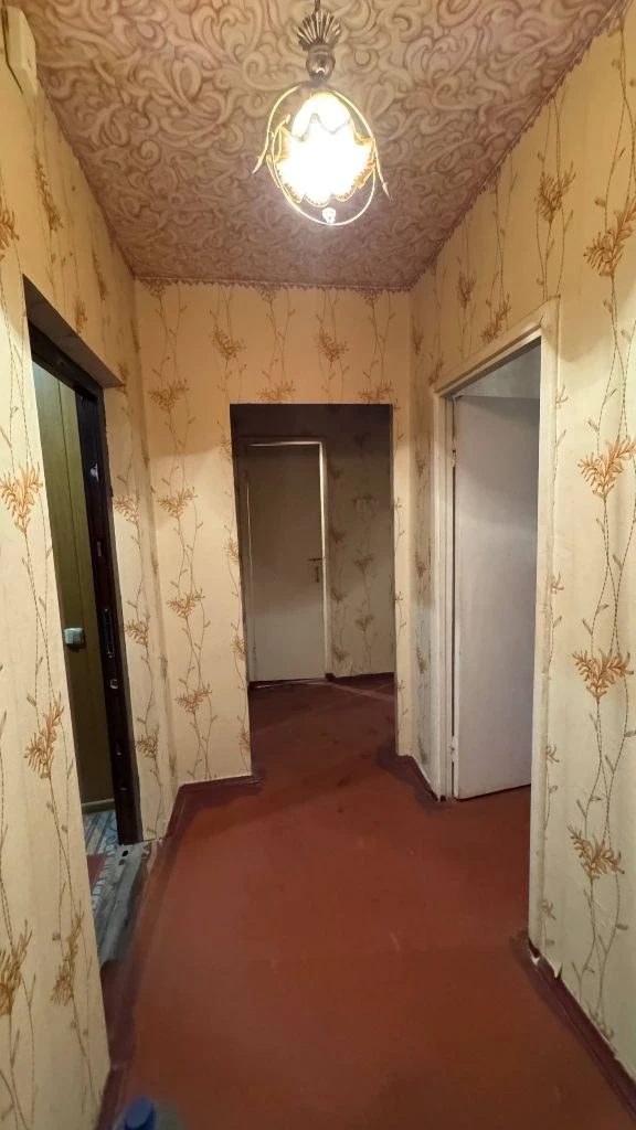 Продажа 2-х комнатной квартиры в буденновском р-не
230- Стрелковой дивизии
Под ремонт!
Теплая, уютная квартира, комнаты раздельные.
Окна выходят на север и юг,
7Эт /9 эт дома
Общая площадь -49,23м2
Жилая площадь- 28,6
Площадь кухни - 7,9
Санузлы раздельные.
Высота потолков - 2,58м
Металлопластиковые окна, частично заменены межкомнатные двери.
Подача воды согласно графика.
5 000 000 Р
+7949 095 32 35 Наталья (миранда телеграмм) - фотография - 4