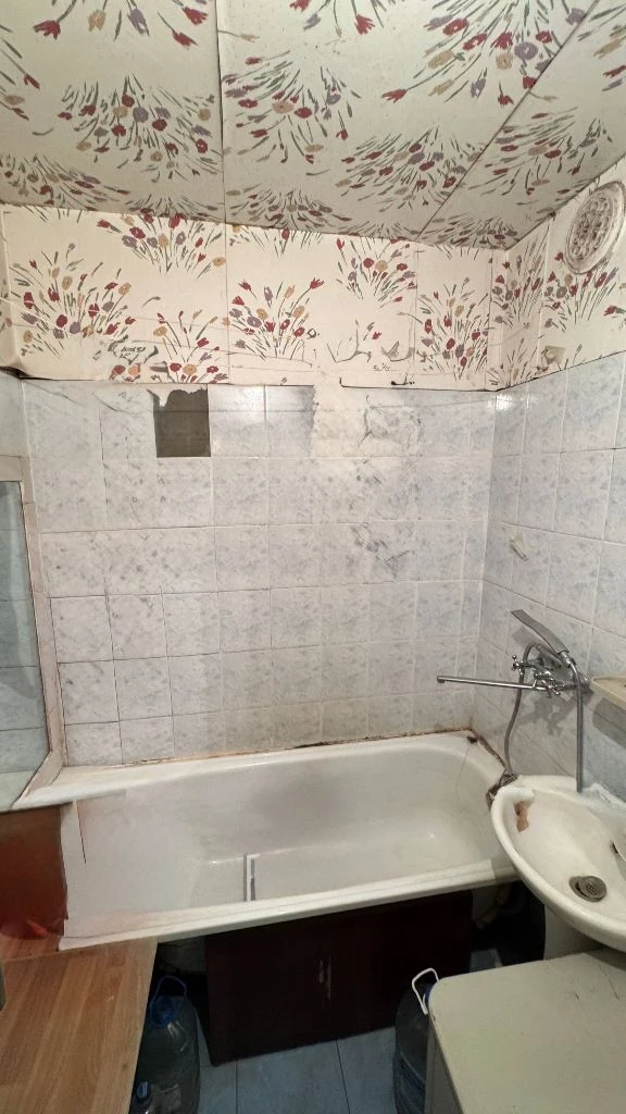 Продажа 2-х комнатной квартиры в буденновском р-не
230- Стрелковой дивизии
Под ремонт!
Теплая, уютная квартира, комнаты раздельные.
Окна выходят на север и юг,
7Эт /9 эт дома
Общая площадь -49,23м2
Жилая площадь- 28,6
Площадь кухни - 7,9
Санузлы раздельные.
Высота потолков - 2,58м
Металлопластиковые окна, частично заменены межкомнатные двери.
Подача воды согласно графика.
5 000 000 Р
+7949 095 32 35 Наталья (миранда телеграмм) - фотография - 5