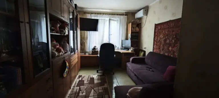 Сдается 1 комнатная квартира, пр. -т ленинский д.35
В ленинском районе. На 2- м этаже 9 - ти этажного дома.
Характеристики
✅ Общая площадь квартиры - 29,4 кв. М.
✅ Не угловая.
✅ Без балкона.
✅ Вода по графику.
✅ Сдается с мебелью и техникой (холодильник, стиральная машина, микроволновая печка, кондиционер, телевизор).
✅ Аренда доступна с 14 апреля.
✅ Долгосрочная аренда.
⚡Цена 18 тыс. Руб. + ку+ залог⚡
☎ +7 949 508 04 04 ☎ +7 949 509 04 04
Больше информации на сайте этаж. Рус
Артикул 00315 - фотография - 10