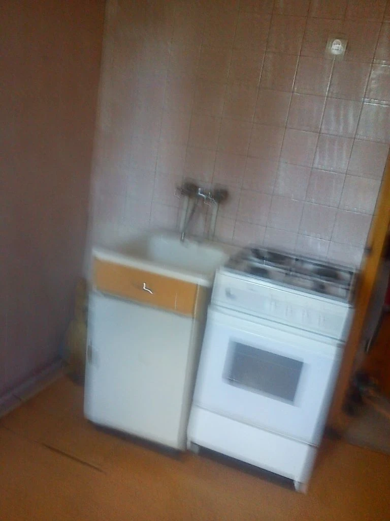 Днр г донецк 2км квартир, под тихий офис р-н центр,
Цена15000₽
Агентство недвижимости
☎️+79494046048
Тип объявления: сдам
Срок аренды: на длительный срок
Количество комнат: 2
Тип дома:панельный
Площадь:50
Жилая 30
Кухня 9
Этаж:;7
Этажей в доме:;9
Расположение пр. Комсомольский д.39(адрес указан ориентировочный) рядом атлетик, ул.50 лет ссср, в шаговой доступности пл. Ленина, пр. Ильича.
Просмотр по договоренности.
Холодная вода по графику. Горячая вода централизованная, без бойлера. Квартира пустая без мебели, без бытовой техники. Лоджия, окна столярка. Электрическая печь.
Комнаты и санузел раздельные.
15000₽+ Все коммунальные интернет, тв. + залог 15000р+услуги риелтора 15000р
Фото соответствует,
Пожелания для арендаторов гражданских. !без животных!порядочных, платёжеспособных.
Предложение от агентства недвижимости, услуги риелтора оплачиваются только после подписания договора аренды. ... .
Не путать с информационными офисами, ... .,заранее денег не берём.
Только реальные квартиры.
Подбор вариантов различной степени, комфортности, все районы г. Донецка. Оставляйте свои заявки, сниму, сдам -наша база ежедневно обновляется. Будем рады быть вам полезными.
С нами легко и уверенно!+79494046048
Феникс-телеграмм, мах - фотография - 5