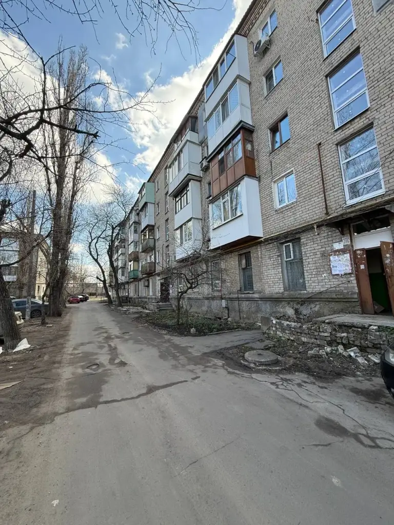 1К. Квартира — калининский район, бульвар шевченко, покровский рынок
Общая площадь — 31 кв. М.
Этаж: 5/5
Продается 1-к. Комнатная квартира в калининском районе города донецка б-р шевченко. Состояние квартиры жилое. Документы готовы к продаже. Вода доходит иногда.
— Стоимость: 2 500 000 ₽
+7(949)105-35-35, Виктория
(
(
Don estate | +7 (949) 105-35-35 | telegram @doneestate | vk vk. Com/doneestate | max max. Ru/id930301547489_biz - фотография - 9