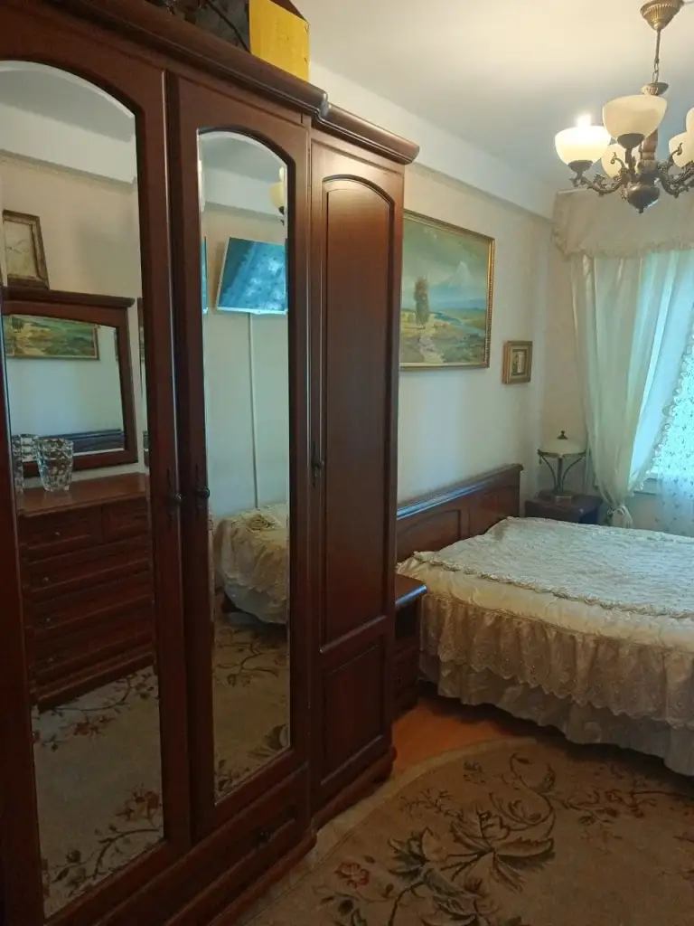 2К. Квартира — калининский район, б-р шахтостроителей

Этаж: 4/5.

Сдам двухкомнатную квартиру в калининском районе. В квартире имеется колонка и накопительный бак. Удобное расположение рядом с рынком.

— Стоимость: **50 000 ₽** + коммунальные услуги.
+7(949)105-35-35, Виктория

(
(

Don estate | +7 (949) 105-35-35 | telegram @doneestate | vk vk. Com/doneestate | max max. Ru/id930301547489_biz - фотография - 10