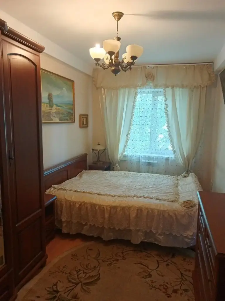 2К. Квартира — калининский район, б-р шахтостроителей

Этаж: 4/5.

Сдам двухкомнатную квартиру в калининском районе. В квартире имеется колонка и накопительный бак. Удобное расположение рядом с рынком.

— Стоимость: **50 000 ₽** + коммунальные услуги.
+7(949)105-35-35, Виктория

(
(

Don estate | +7 (949) 105-35-35 | telegram @doneestate | vk vk. Com/doneestate | max max. Ru/id930301547489_biz - фотография - 4