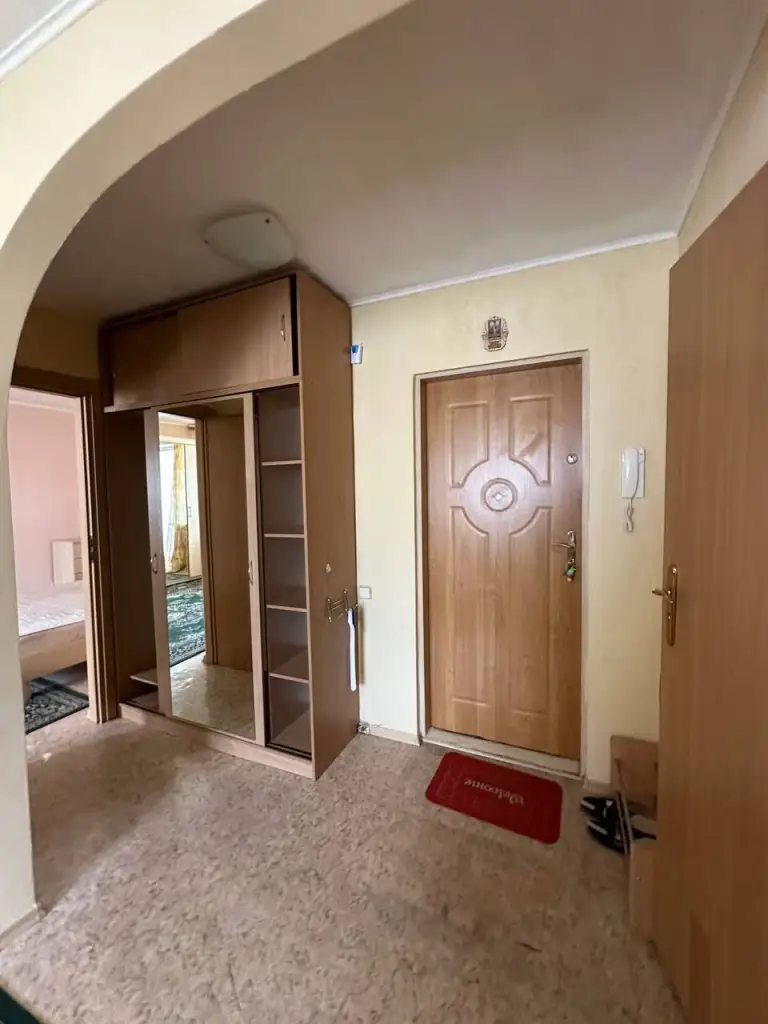 2К. Квартира — киевский район, пр. Киевский, д. 3в

Описание: сдается 2-комнатная квартира в хорошем состоянии. В наличии мебель и бытовая техника. Вода подается по графику, установлен бойлер.

— Стоимость: **35 000 ₽** + коммунальные услуги

+7(949)105-35-35, Виктория

(
( - фотография - 10