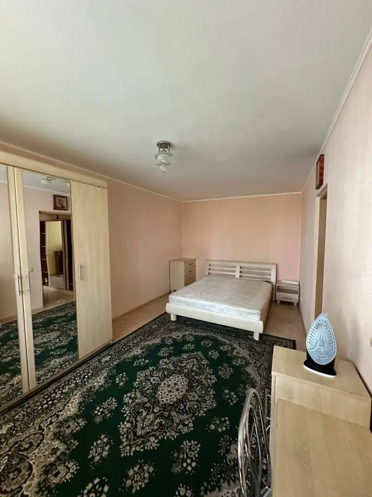 2К. Квартира — киевский район, пр. Киевский, д. 3в

Описание: сдается 2-комнатная квартира в хорошем состоянии. В наличии мебель и бытовая техника. Вода подается по графику, установлен бойлер.

— Стоимость: **35 000 ₽** + коммунальные услуги

+7(949)105-35-35, Виктория

(
( - фотография - 7